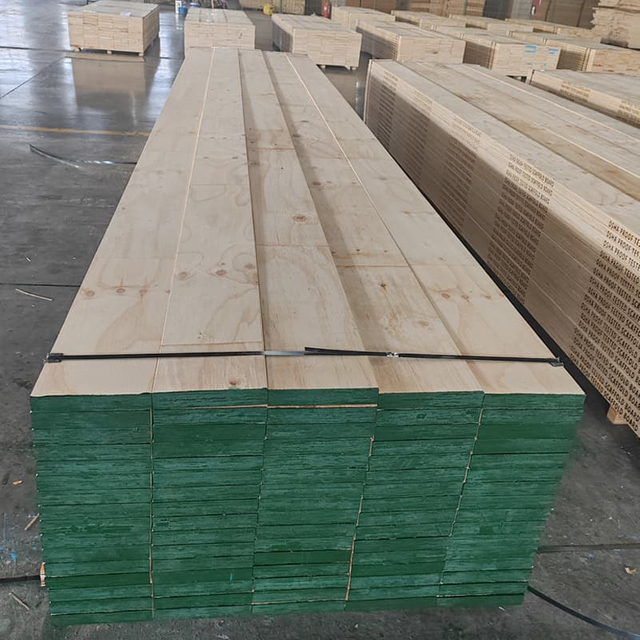 LVL scaffolding plank (4)