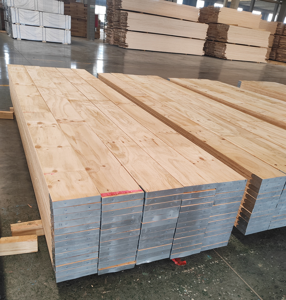 LVL scaffolding board x36.jpg